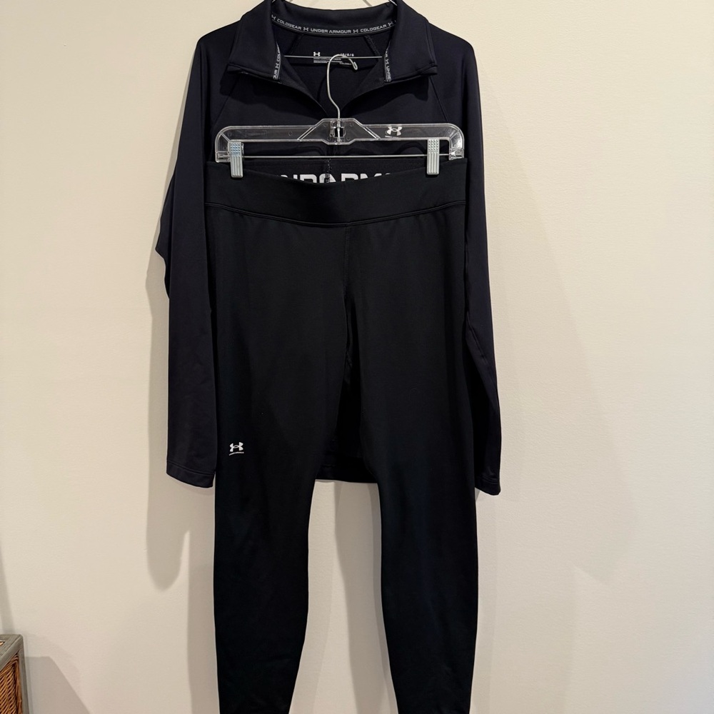 Under Armour Women's dri fit 1/4 zip and legging set